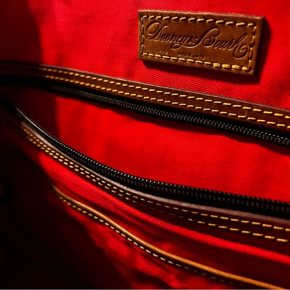 Vintage Dooney & Bourke Weekend Bag - Picture 11 of 11